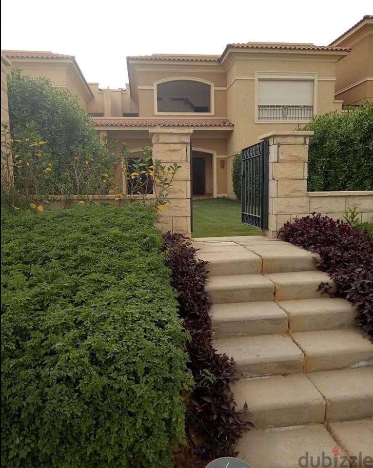 Villa for sale in Stone Park Compound, Fifth Settlement, prime location, next to Mercedes and near Carrefour Maadi 1