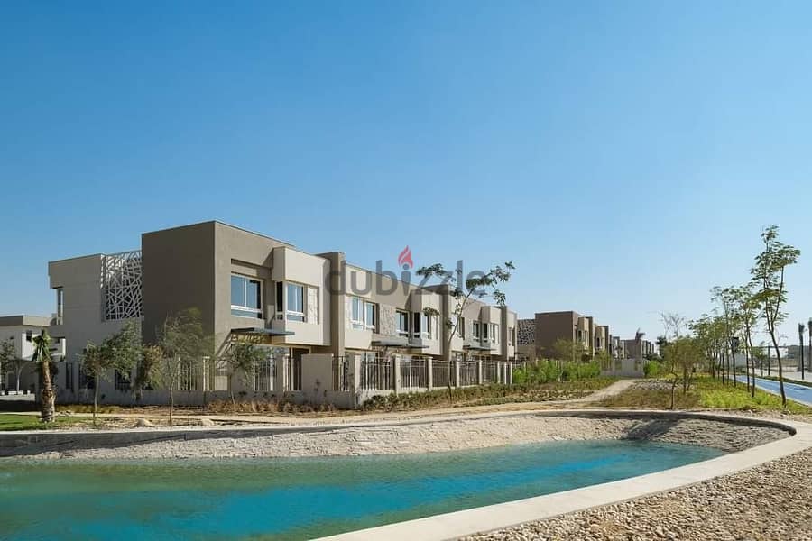 Townhouse corner for sale in Badya Palm Hills October compound, distinctive location in October, Al-Wahat Road 2