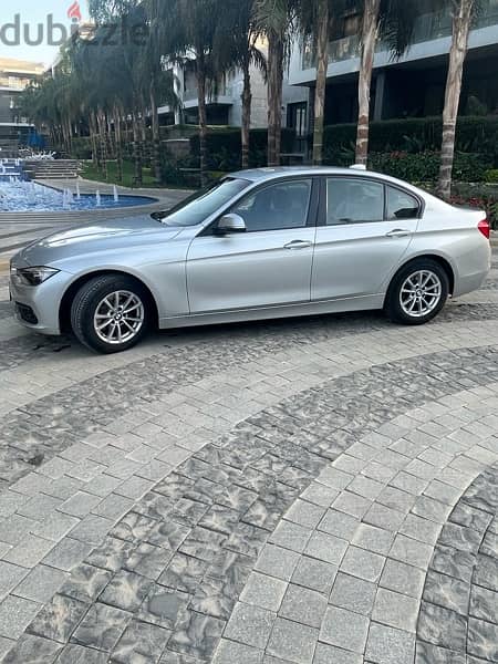 BMW 318 2017 4