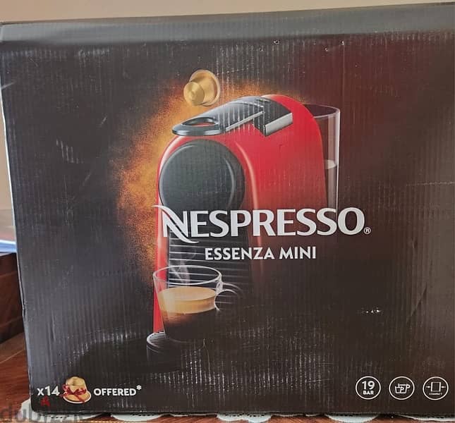 nespresso mini essanza red 1