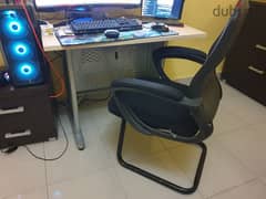 كرسي و تربيزة كمبيوتر 0