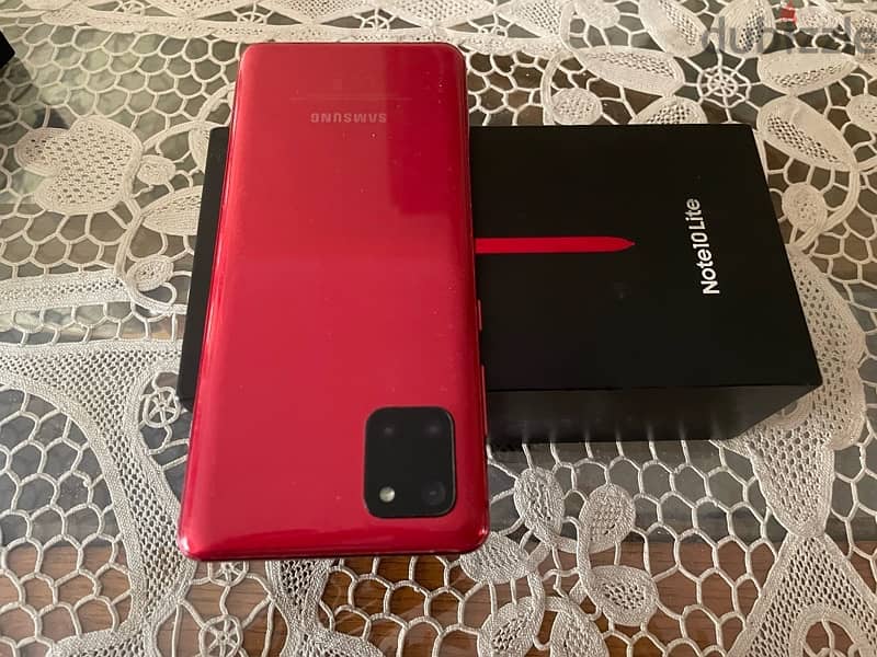 Samsung Note 10 lite / Red with box/small scrach in screen 2