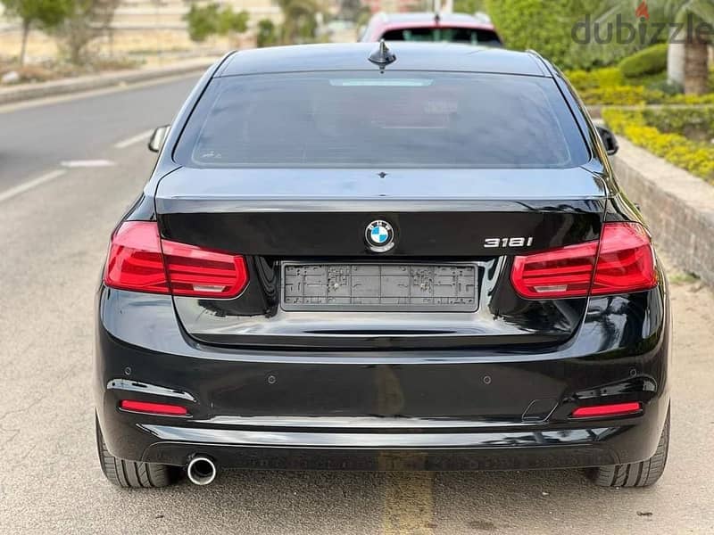 BMW 318 i 2018 3