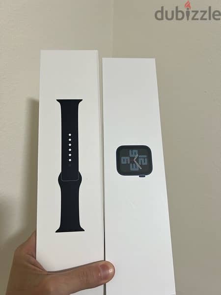 Apple Watch SE- Second (2nd) Generation 1