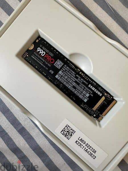 SAMSUNG 990 PRO SSD 4TB PCIe 4.0 M. 2 2280 Internal Solid State Hard 3