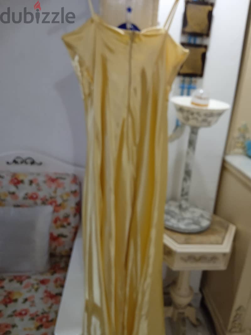فستان أصفر سواريه يصلح فستان خطوبة 1