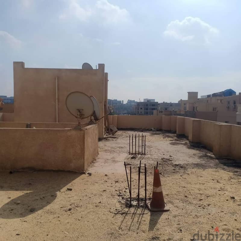 Roof for sale, south of the academy, near the southern 90th, Cairo Festival, and the police mosque 1