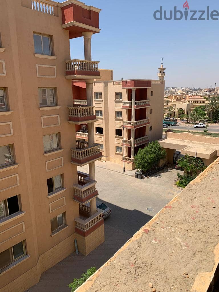 Apartment for sale in Life Compound in front of Gate 4 of the American University and near Point 90 Mall, Spot Mall, Midtown Mall and the 90th 1