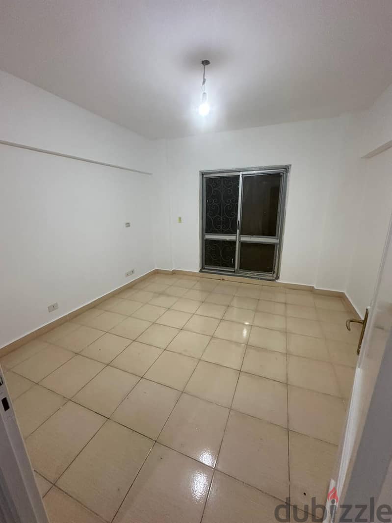 appartment avaliable for rent in al rehab at eigth phase ready to live near service 99 meter 2