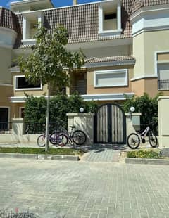 S villa for sale in Madinaty wall, 212 sqm, with a 50 sqm garden, at the lowest price in Sarai Compound, with a down payment starting from 10% and ins