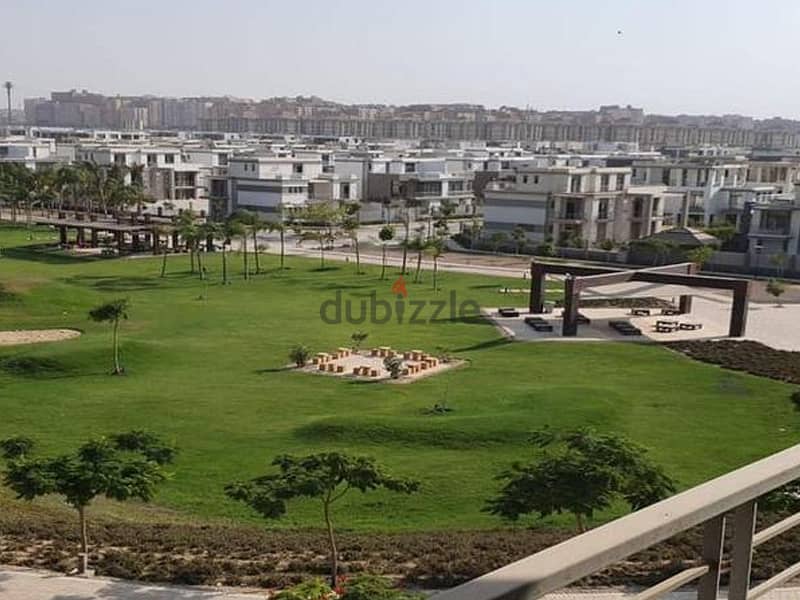 An elegant apartment for sale in Taj City, First Settlement, in front of Cairo Airport, very distinctive, with fabulous view and a wonderful location 9