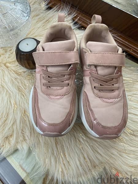 Shoes For Girl Size 33 From UK Brand Max - Like New 3