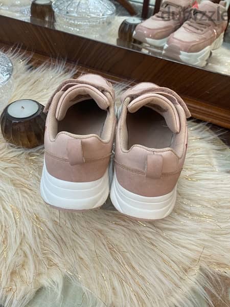 Shoes For Girl Size 33 From UK Brand Max - Like New 5