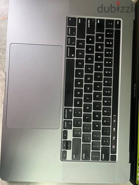 MacBook pro 2019 (16-inch) /Ci7 / 16G / vga 4G 4