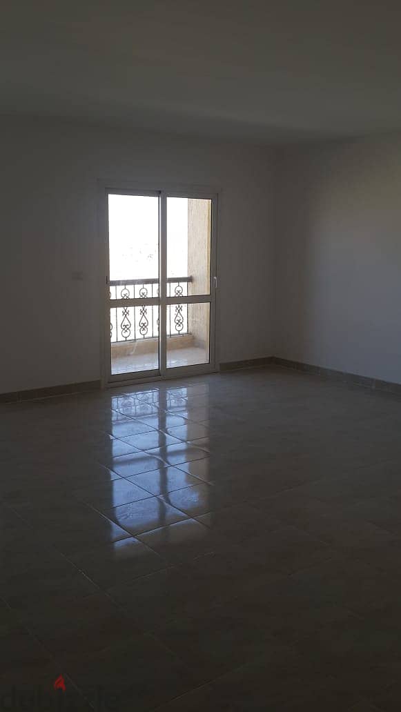 Available now Apartment 180m for rent in Rehab City     Seventh stage     Third round     There is an elevator 0