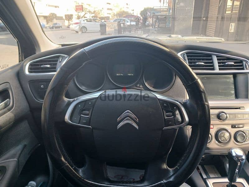 عربية Citroen C4 موديل 2016 8