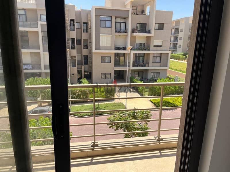 Apartment for sale, 160 square meters, immediate receipt, fully finished, in Al Marasem Fifth Square, Fifth Settlement 1