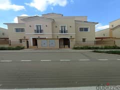 Standalone Villa View Golf For Sale Cash at Uptown Cairo - Emaar 0