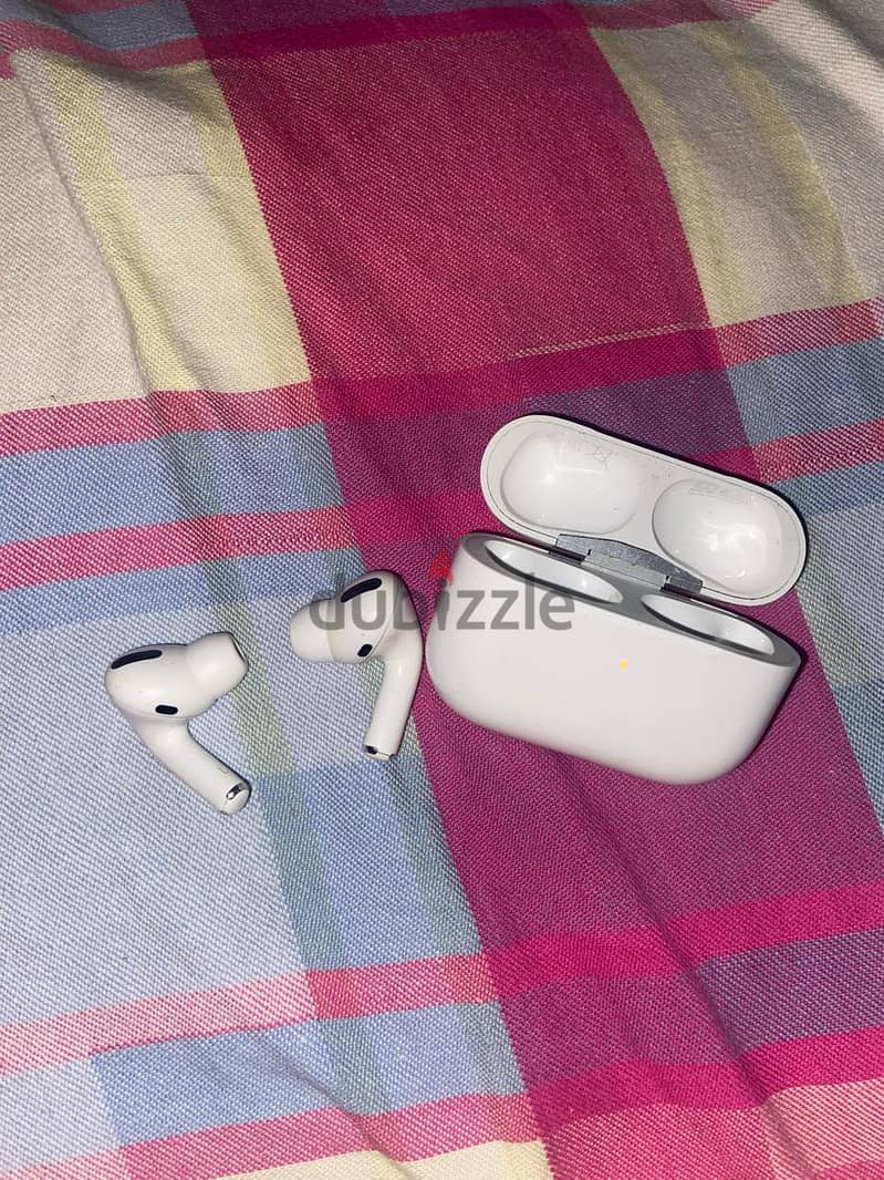 Apple AirPods Pro 2nd generation with wireless charging case 2
