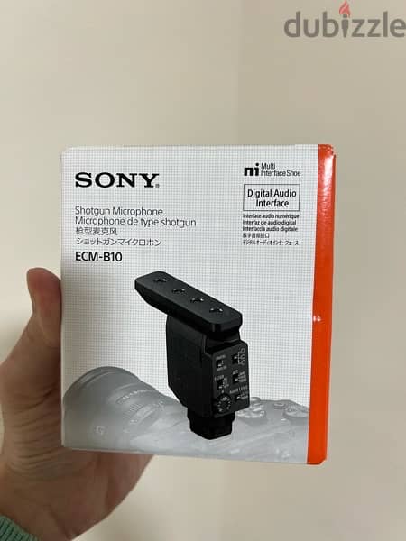 Sony ECM-B10 Compact Camera-Mount Digital Shotgun Microphone 0