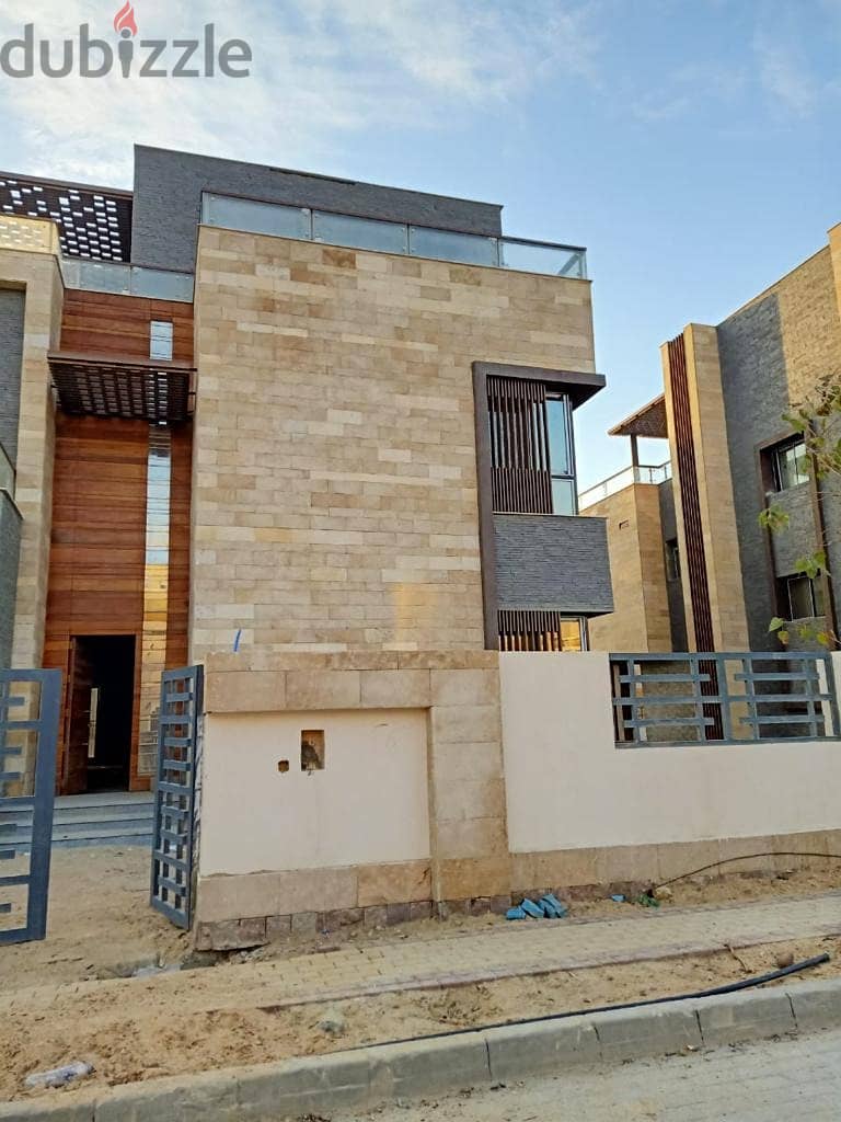 A very special villa for sale in Taj City, the settlement in front of Cairo Airport, a very special location and a fabulous view in the Orgami 4