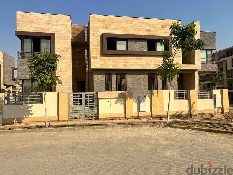 A very special villa for sale in Taj City, the settlement in front of Cairo Airport, a very special location and a fabulous view in the Orgami 7