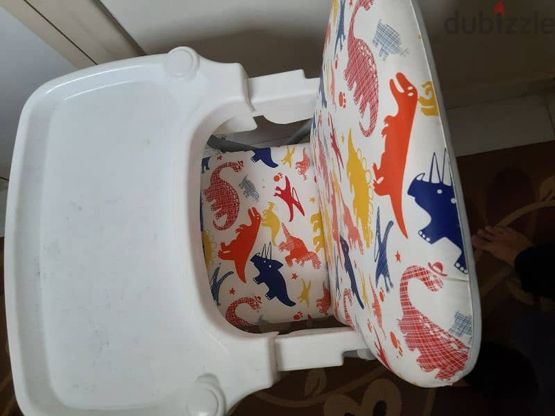 Baby chair up to 6 yrs( brand Junior) very cleanتم تخفيض السعر 2