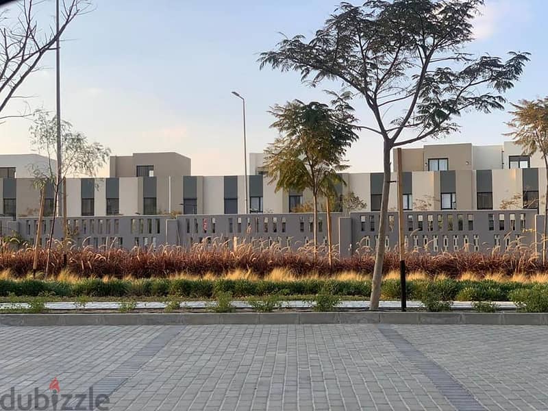 Townhome villa 240 m for sale in Al Burouj in Shorouk, next to the International Medical Center, with a 10% down payment and 8 years’ installments 9