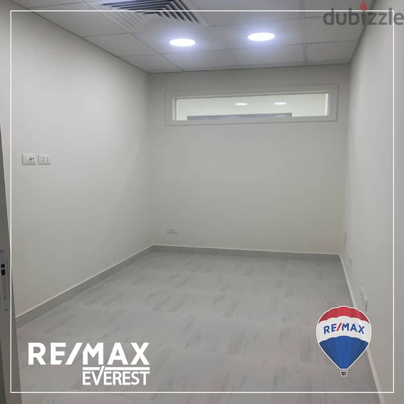 First Use  Clinic For Rent In Medipoint - ElSheikh Zayed 7
