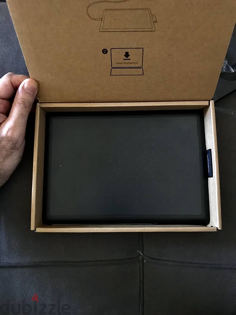 One by WACOM (small) Graphic Tablet 3