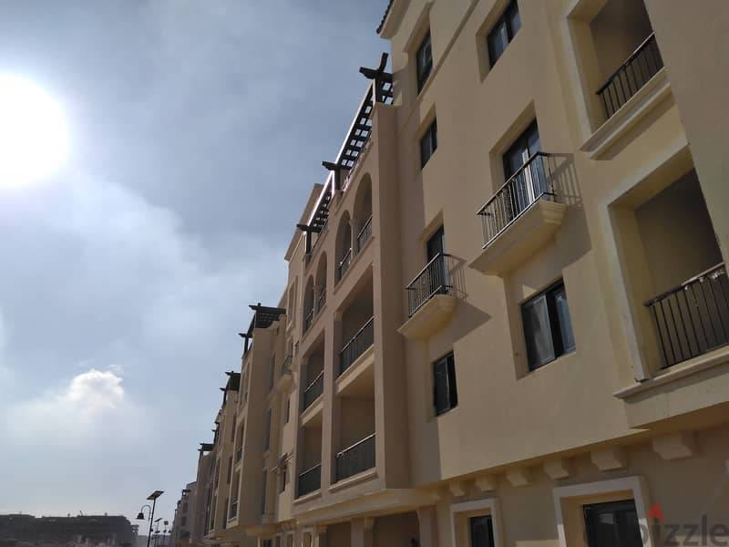 Apartment with garden fully finished in Mivida - Emaar 2