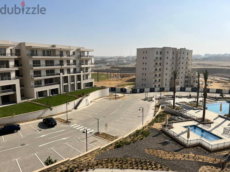 Fully finished Apartment for sale in uptown cairo the fourteen with very prime location golf view 5