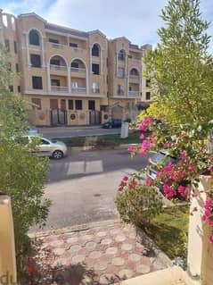 شقة استلام فوري في الشيخ زايد 3 غرف داخل كومباوند بسعرمغري الحي الثامن