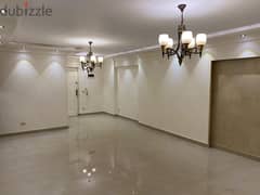 Super Luxe apartment, 110 m, steps from Abu Qir, with kitchen cupboard