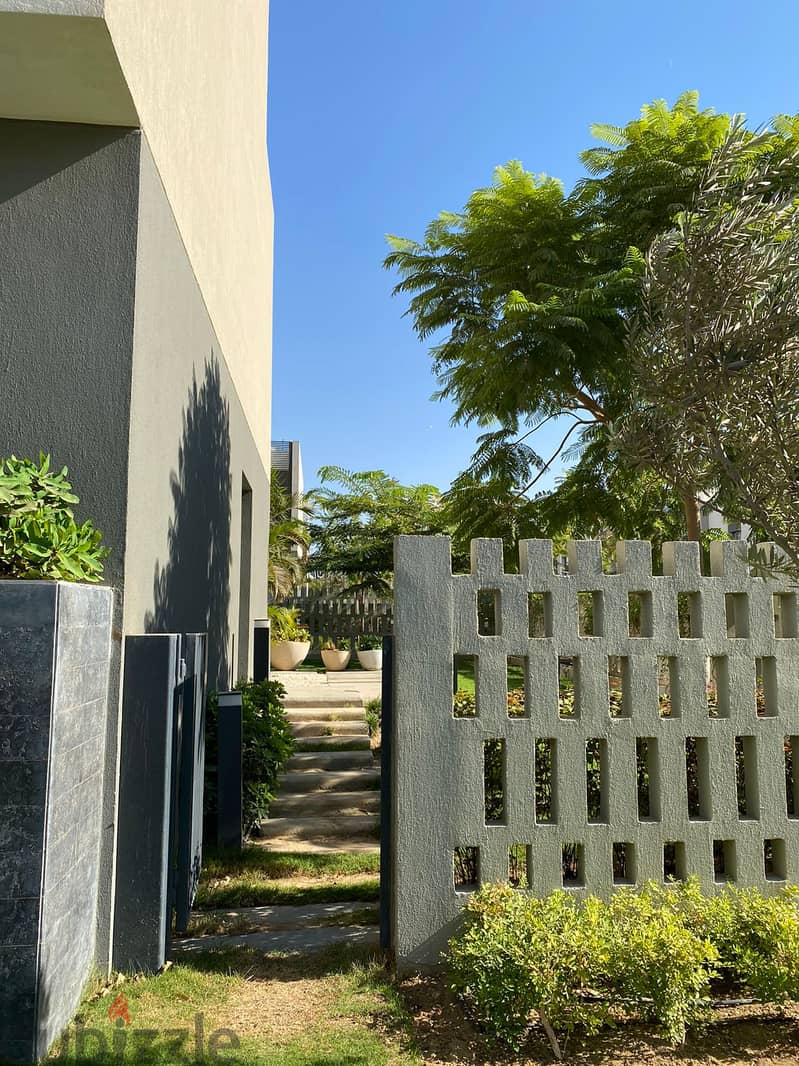 Duplex with garden, 3 rooms, immediate receipt, with a distinctive view on green spaces, fully finished, in Al Burouj Compound in Shorouk City ALBurou 7