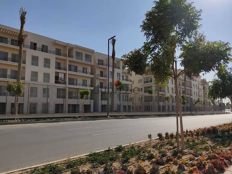 Apartment 252 m For Sale with lowest down-payment at Uptown Cairo - Emaar 3
