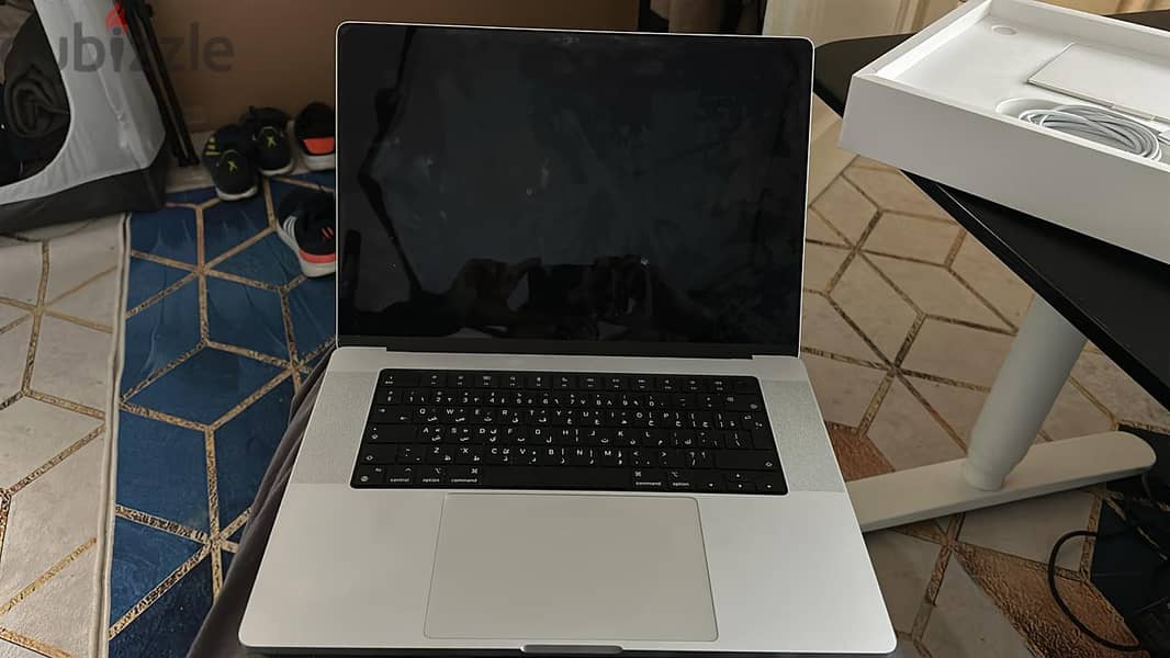 Macbook pro M1 pro 16 inch 2021 (Like-new with box and charger) 2