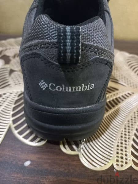 columbia contour comfort original New without box size 40 2