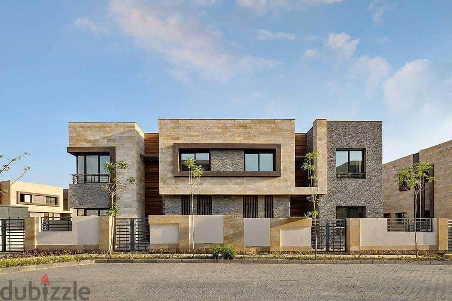 Townhouse Corner for sale in Taj City with a down payment of 800,000, direct on Suez Road 1