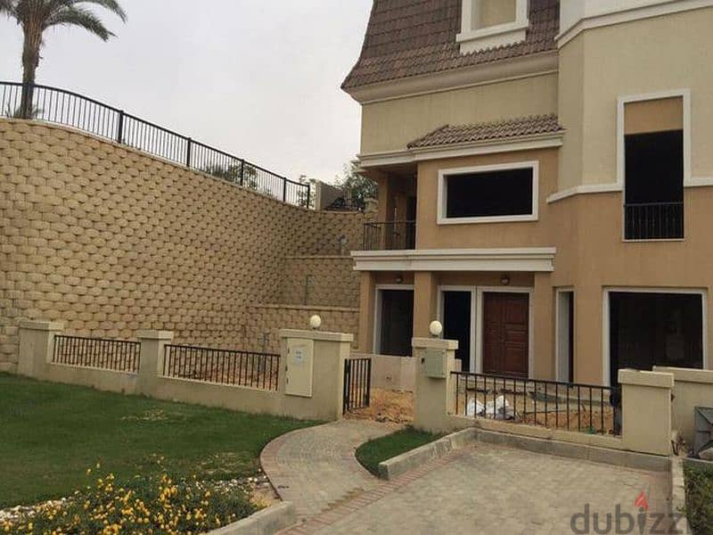 villa in Sarai Compound (3 floors) and a discount of up to 70% 2