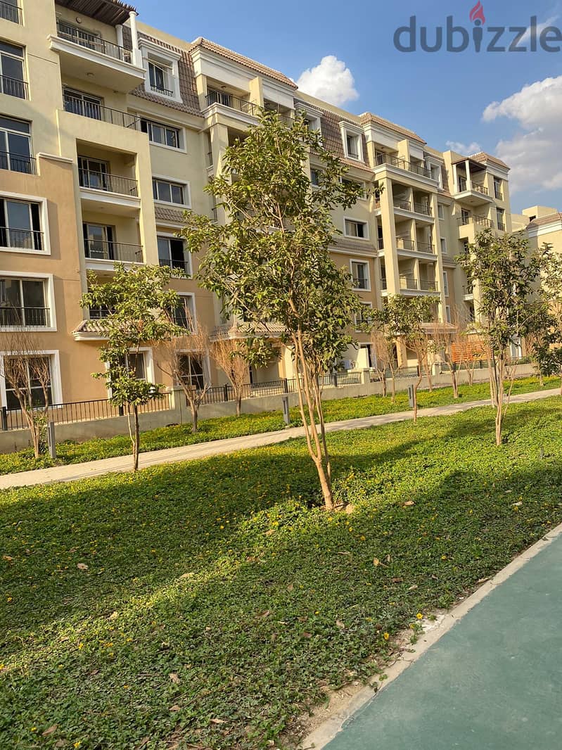 شقة 3 غرف مساحة واسعة ومميزة 144م + حديقة خاصة 147م للبيع بكمبوند سراي Sarai سور بسور مدينتي بمقدم 10% 24