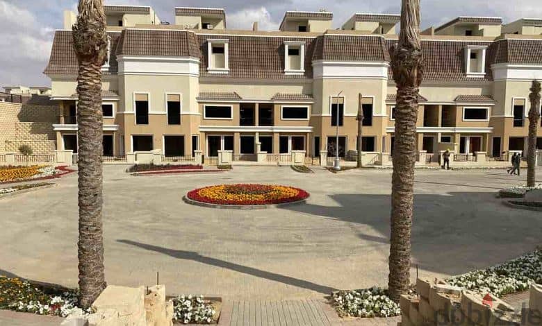 S Villa at the price of an apartment of 212 m + garden of 50 m for sale in Sarai Compound, New Cairo, Sur in Sur, Madinaty 1
