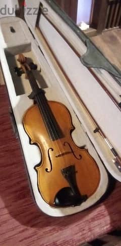 ڤيولين تشيكي 
Antonio's Stradivarius 0