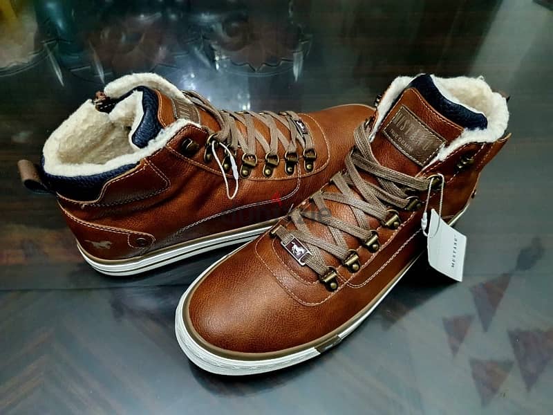 Mustang Sneakers size 44 6