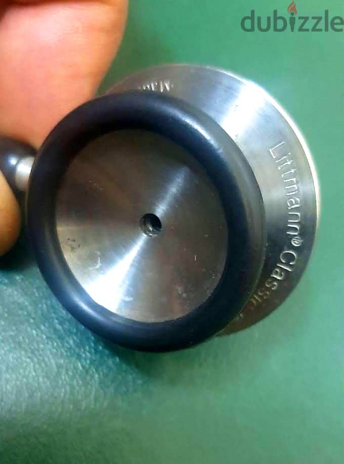 للمتخصصين فقط . سماعة كلاسيك 3M Littmann  Made in USA 28 Inch بالعلبة 7