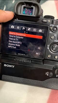 Sony a7r 36 mega pixel shutter 4500 + battery grip