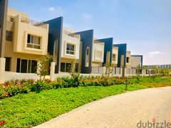 Modern Townhouse Middle 247m For Sale ready to move With view Landscape In Hyde Park In Fifth Settlement