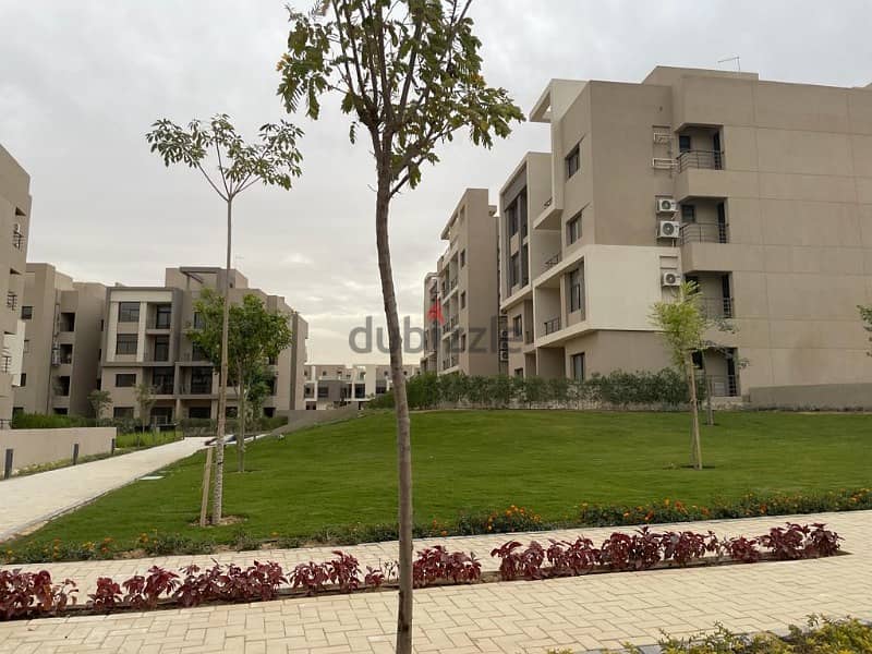 Apartment 205m at the lowest price for sale view Landscape 3 bedrooms fully finished with air conditioners ready to move  in elmarasem fifth square 4