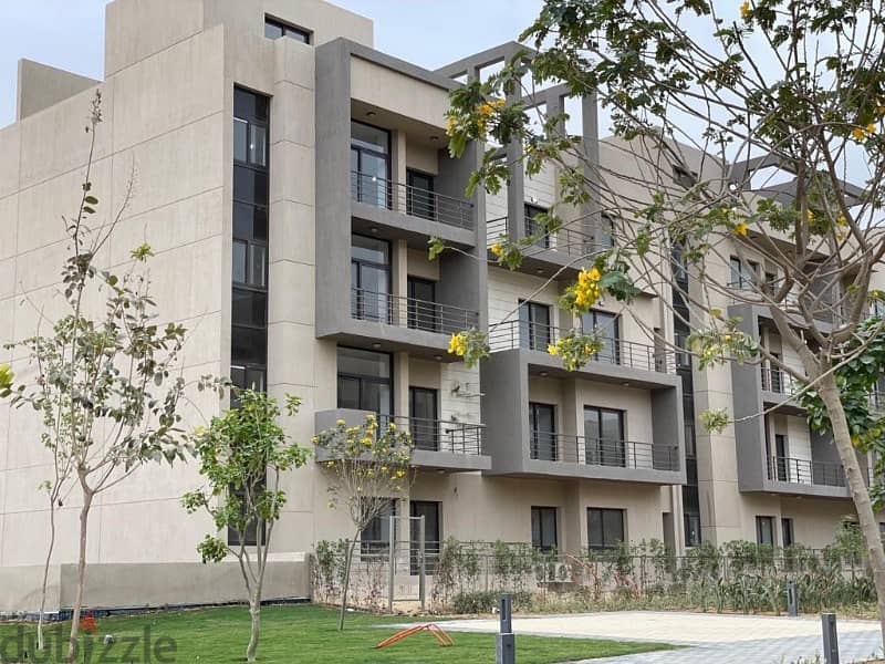 Apartment 205m at the lowest price for sale view Landscape 3 bedrooms fully finished with air conditioners ready to move  in elmarasem fifth square 8