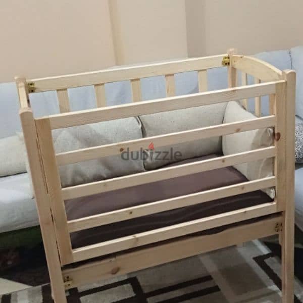 سرير اطفال 1